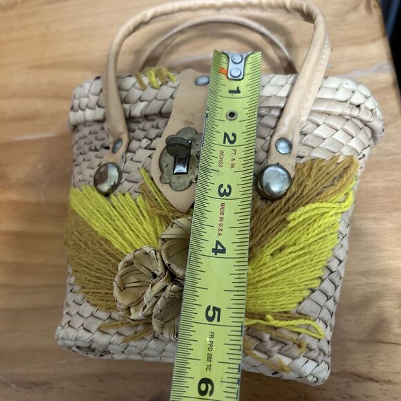 Vintage 1970s Woven Straw Leather Handbag Straw Flower Clusters Yarn Leaves - Picture 8 of 12
